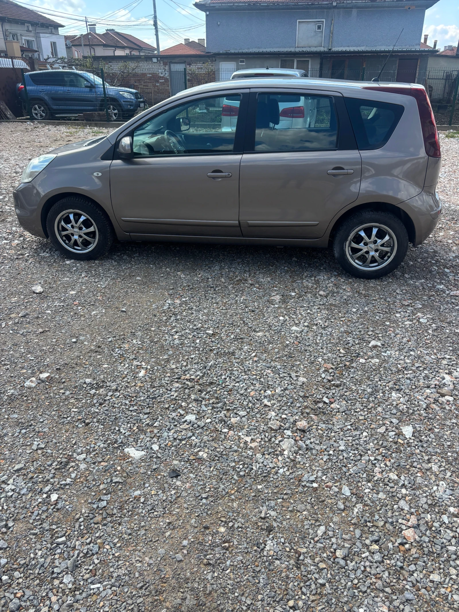 Nissan Note, снимка 3 - Автомобили и джипове - 54291187