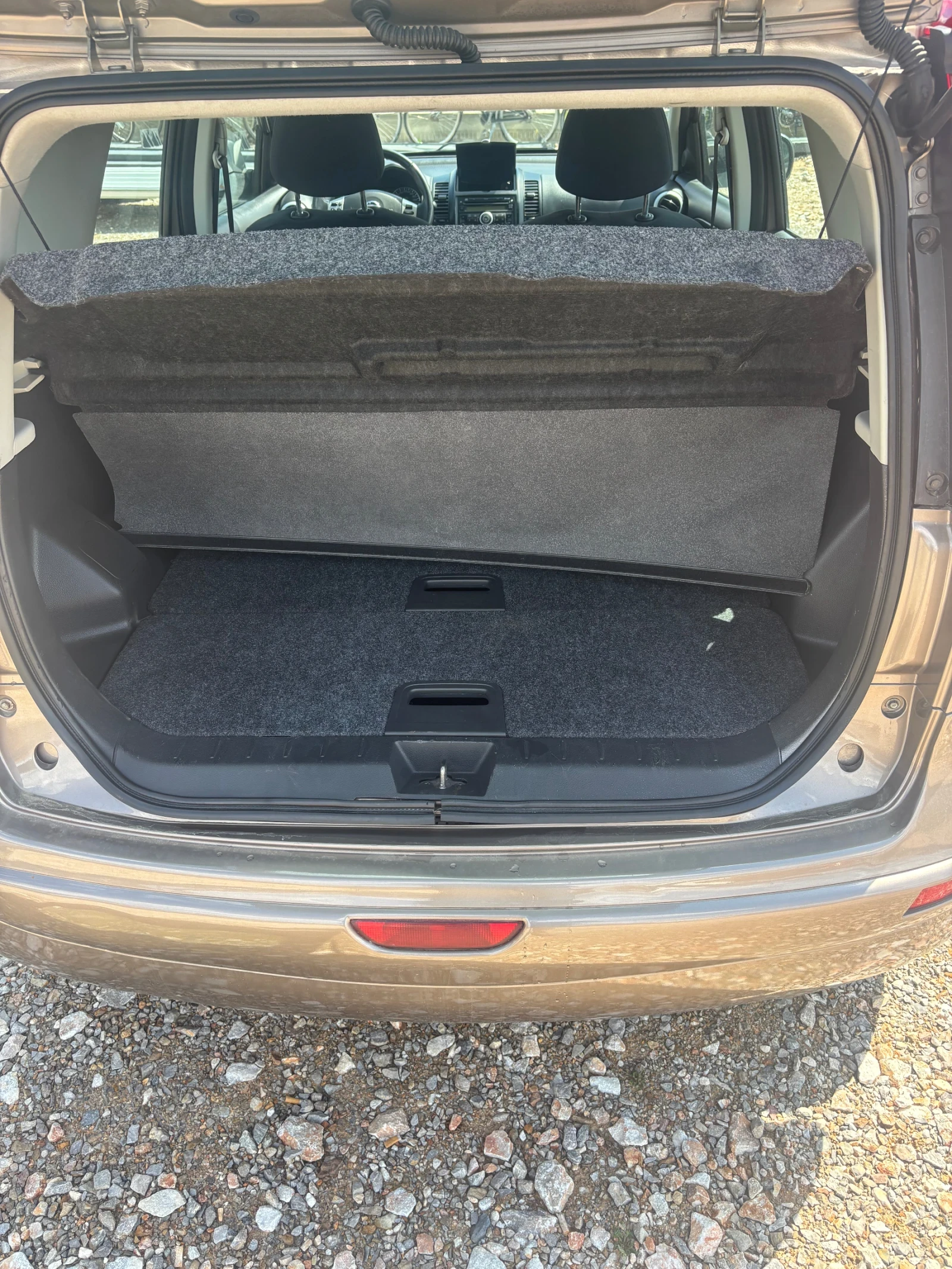 Nissan Note, снимка 13 - Автомобили и джипове - 54291187