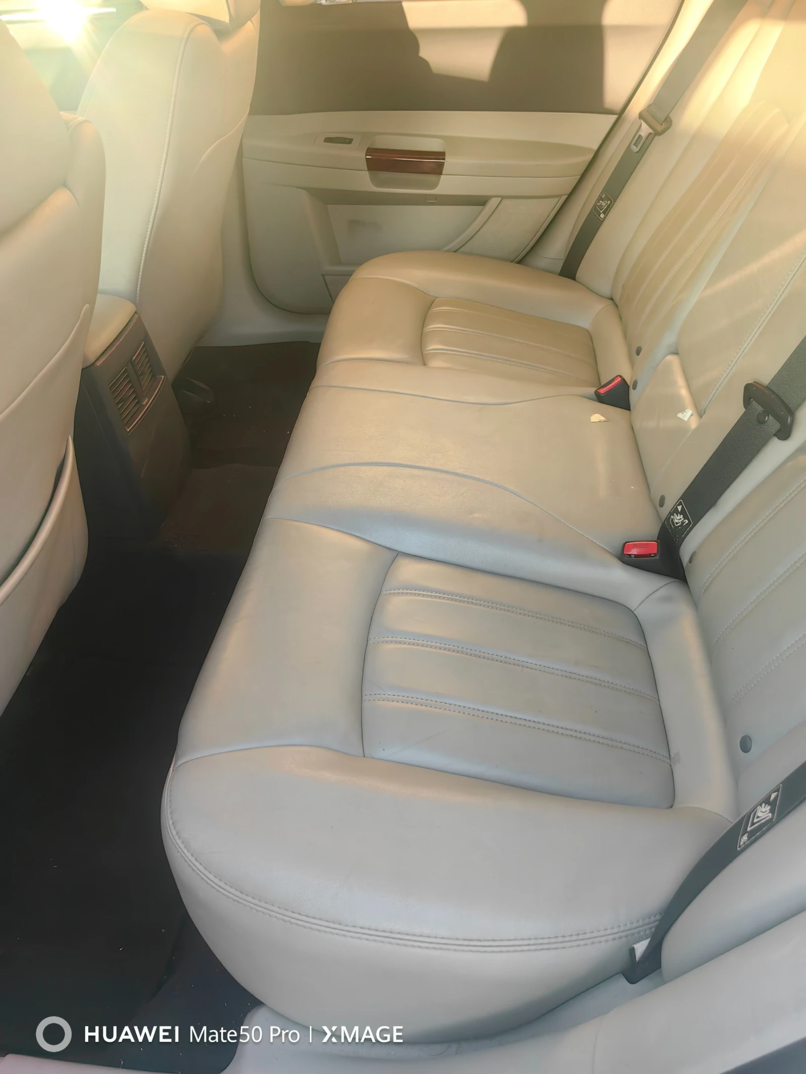 Chrysler 300c 3.0tdi, снимка 8 - Автомобили и джипове - 54399753
