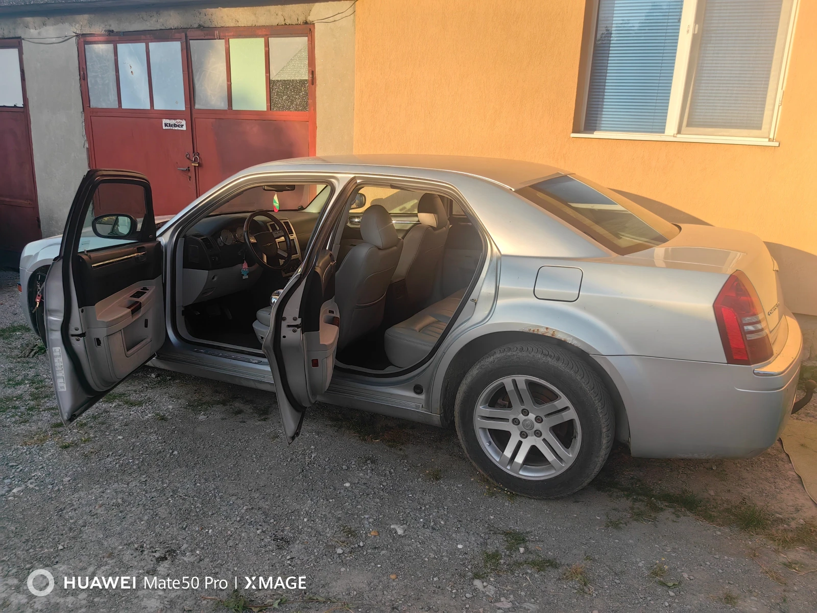 Chrysler 300c 3.0tdi, снимка 5 - Автомобили и джипове - 54399753