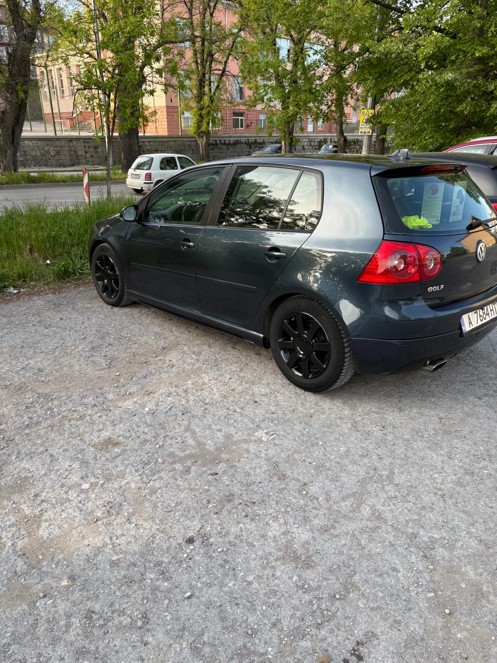 VW Golf 2.0 TDI, снимка 4 - Автомобили и джипове - 54459344