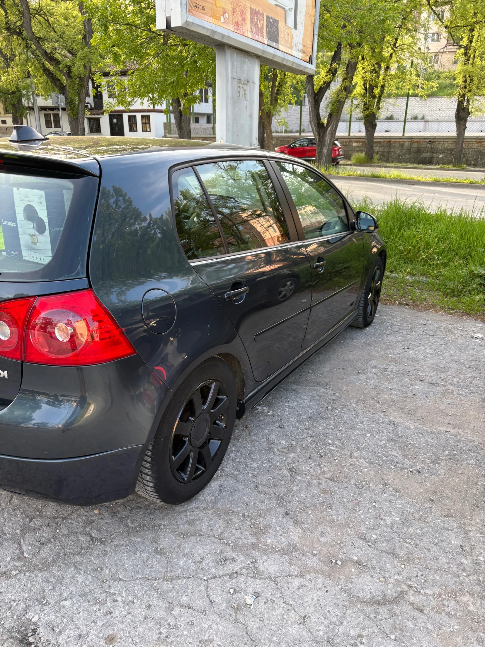 VW Golf 2.0 TDI, снимка 2 - Автомобили и джипове - 54459344