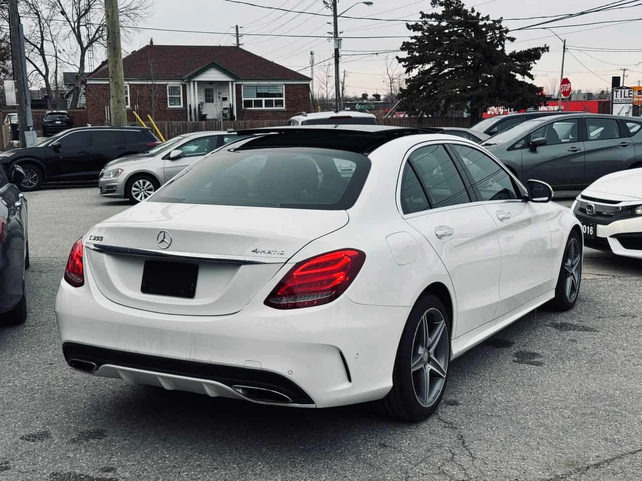 Mercedes-Benz C 300 CARFAX, снимка 4 - Автомобили и джипове - 54550828