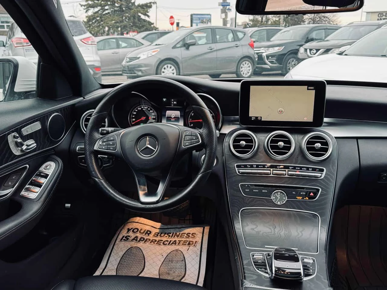 Mercedes-Benz C 300 CARFAX, снимка 9 - Автомобили и джипове - 54550828