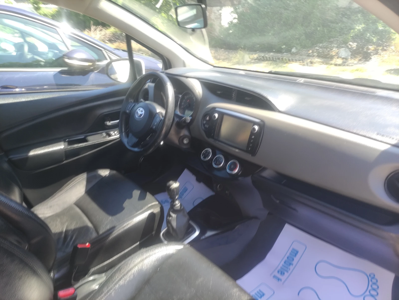 Toyota Yaris 1.3 отличен фул екстри евро 6, снимка 7 - Автомобили и джипове - 54673613