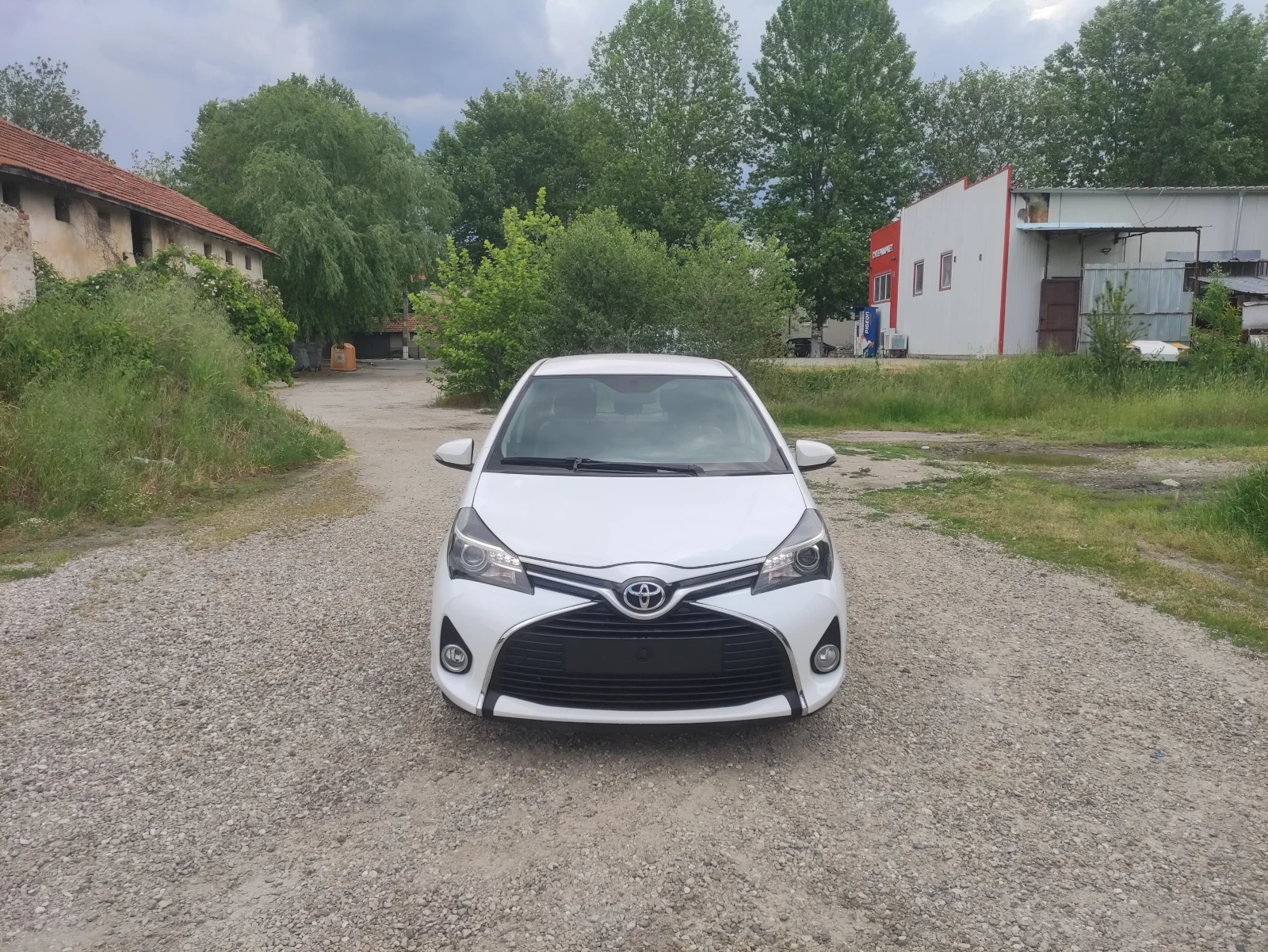 Toyota Yaris 1.3 отличен фул екстри евро 6, снимка 2 - Автомобили и джипове - 54673613