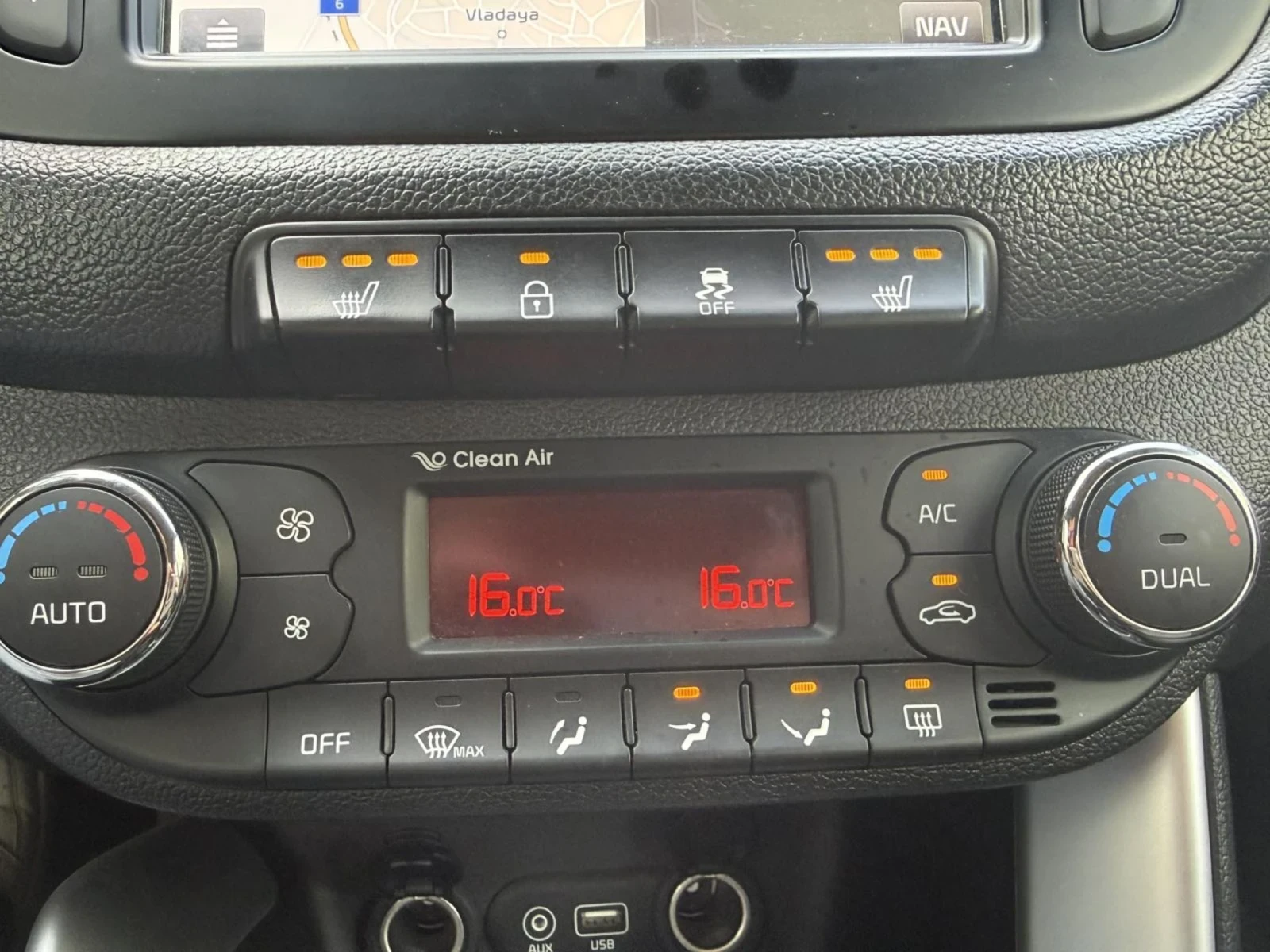 Kia Ceed 1.6CRDI-136к.с-NAVI-ПЪЛНА СЕРВИЗНА ИСТОРИЯ В KIA, снимка 11 - Автомобили и джипове - 55247272
