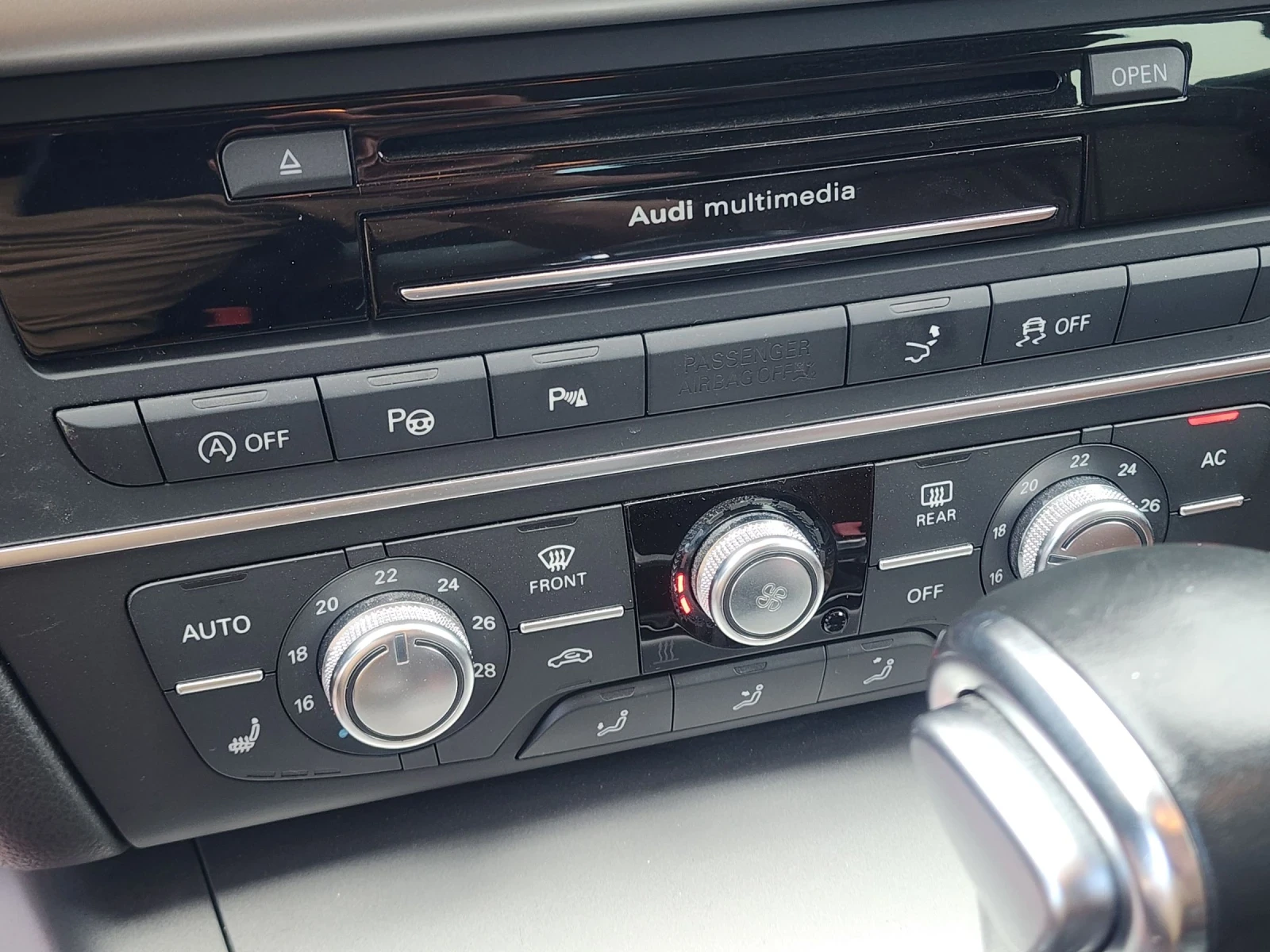 Audi A7 3.0TDI, снимка 11 - Автомобили и джипове - 54782171