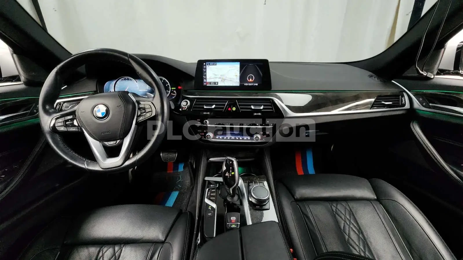 BMW 530 d M Pack | 360| B&W| DIST| HEADS UP| ВКЛ.ТЕХНОТЕСТ, снимка 2 - Автомобили и джипове - 54845876