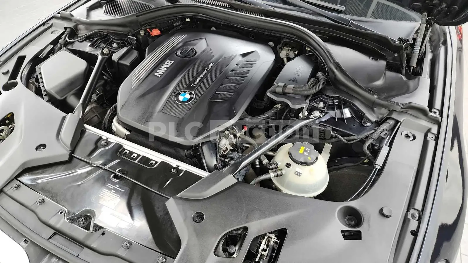 BMW 530 d M Pack | 360| B&W| DIST| HEADS UP| ВКЛ.ТЕХНОТЕСТ, снимка 16 - Автомобили и джипове - 54845876