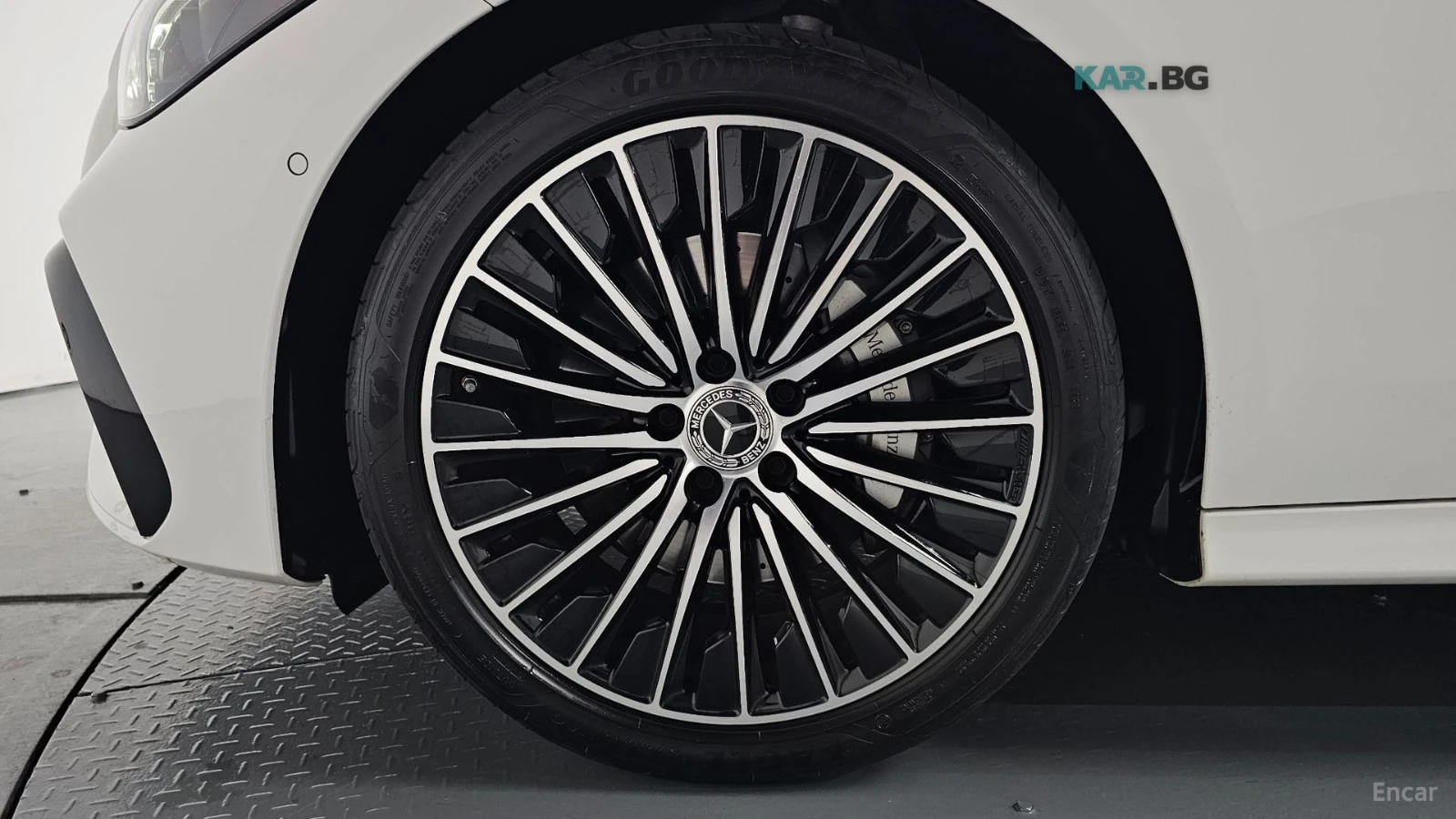 Mercedes-Benz CLE 200 КОЖА* ПОДГРЕВ* ОБДУХВ* BURMASTER* PANO* 360, снимка 5 - Автомобили и джипове - 54858285