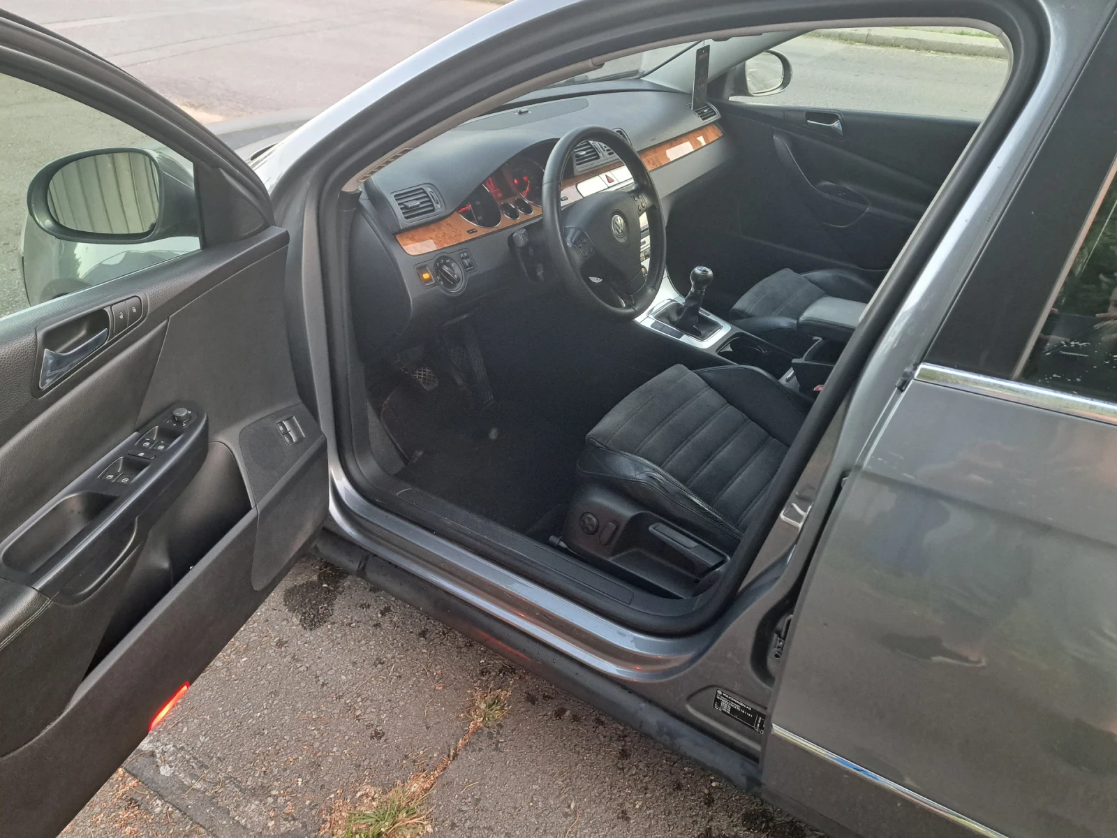 VW Passat 4Motion , снимка 9 - Автомобили и джипове - 54994014