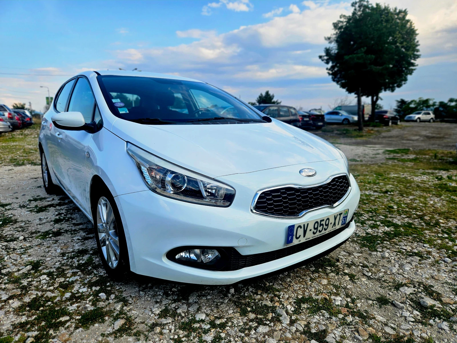 Kia Ceed 1.4/ФРАНЦИЯ , снимка 8 - Автомобили и джипове - 55326423
