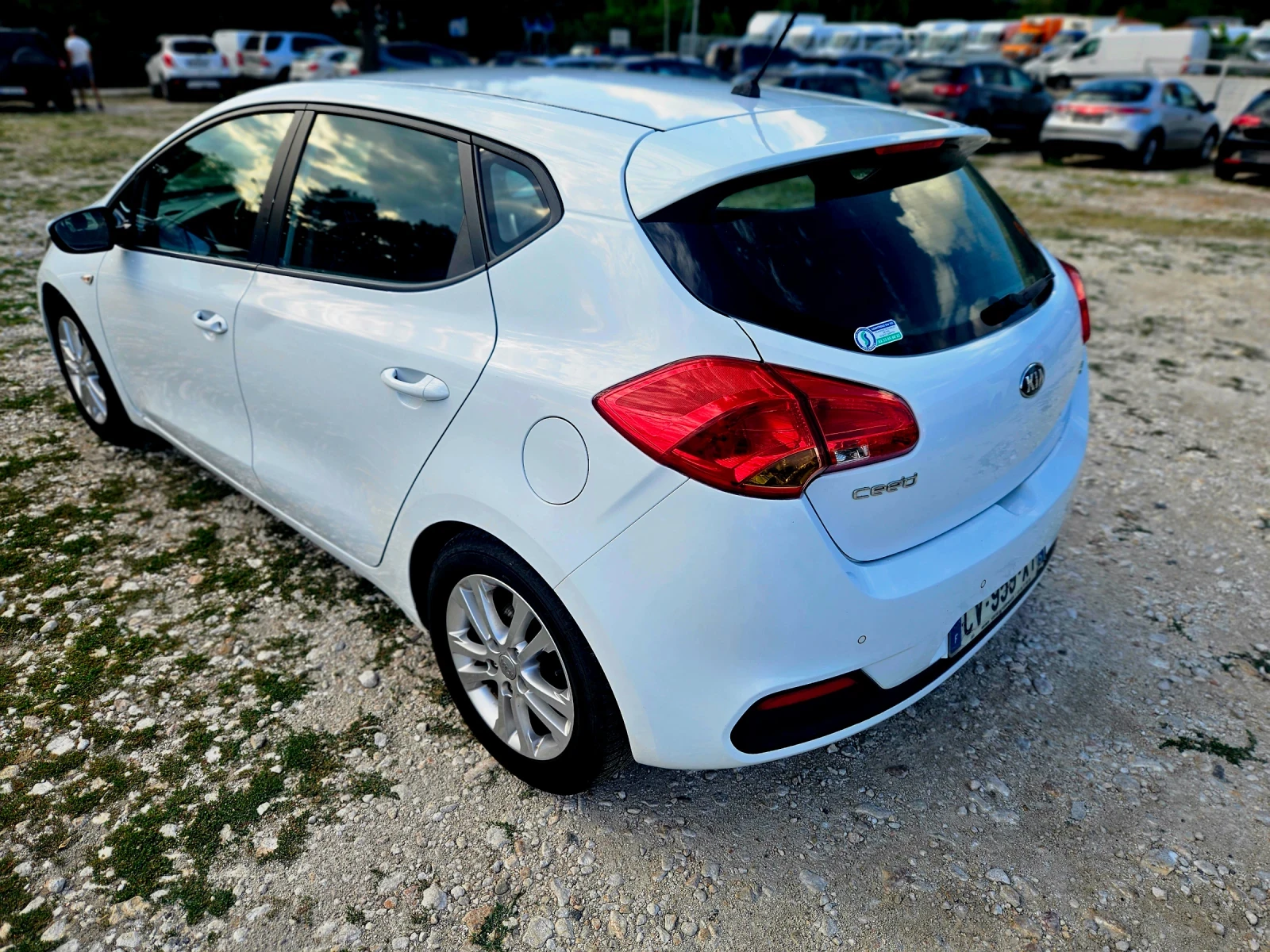 Kia Ceed 1.4/ФРАНЦИЯ , снимка 3 - Автомобили и джипове - 55326423