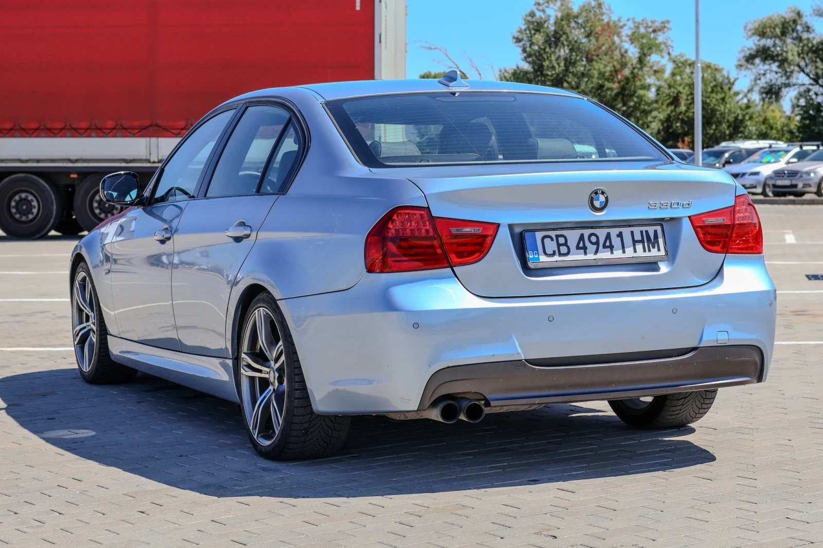 BMW 330, снимка 3 - Автомобили и джипове - 55713638