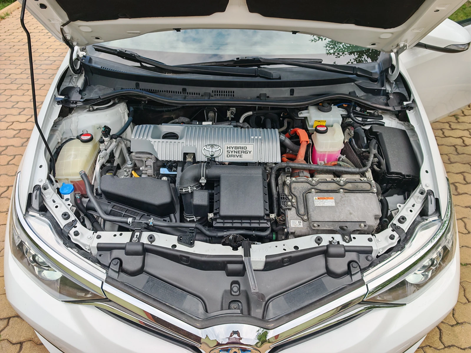 Toyota Auris 1.8HYBRID-100кс- FACELIFT- Камера, снимка 14 - Автомобили и джипове - 55830039