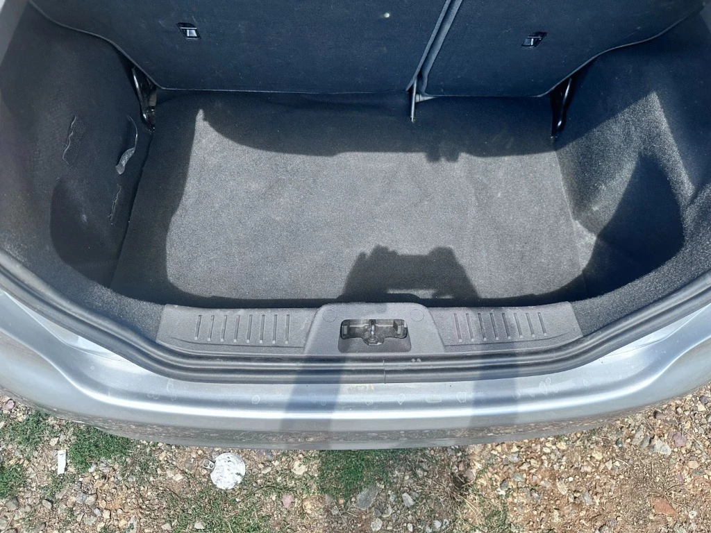 Ford Fiesta, снимка 11 - Автомобили и джипове - 56057635