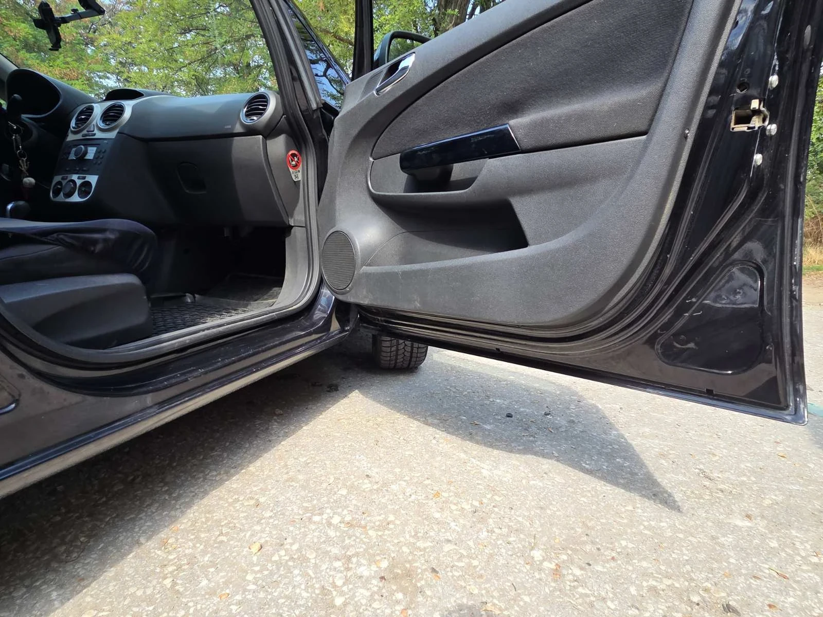 Opel Corsa, снимка 9 - Автомобили и джипове - 56059099