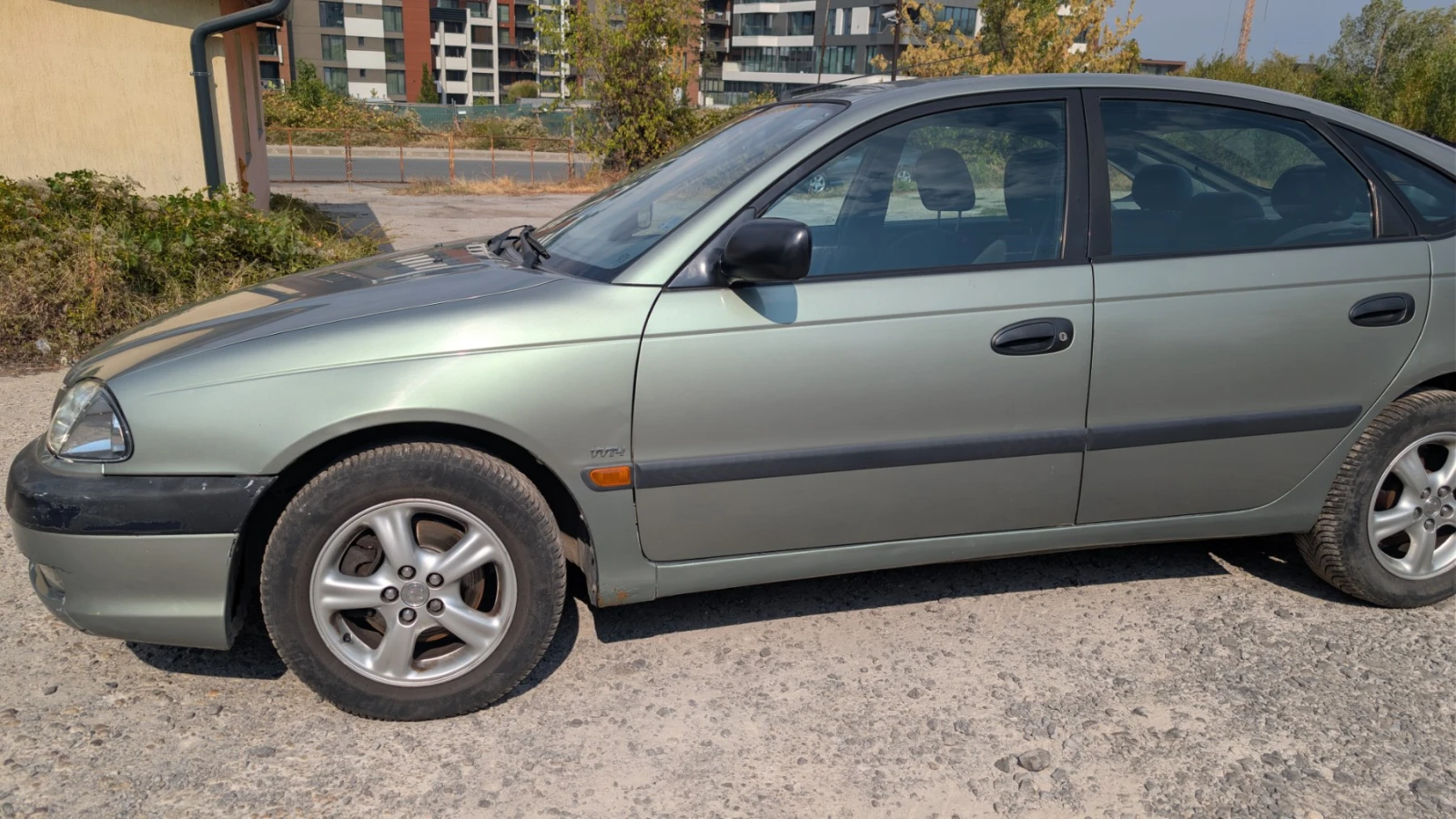 Toyota Avensis, снимка 2 - Автомобили и джипове - 56164136