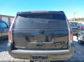 Cadillac Escalade 6.2L V-8 DI, VVT, 420HP 4X4 Drive - 30100 лв. / 15389.89 € - 21229223 8