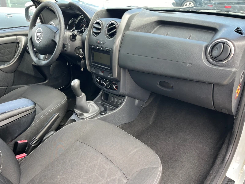 Dacia Duster 1.6 газ, 06/2014, нави, блутут, снимка 10 - Автомобили и джипове - 45555079