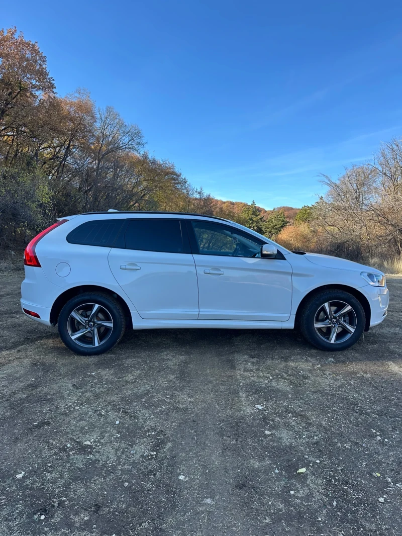 Volvo XC60, снимка 3 - Автомобили и джипове - 48013167