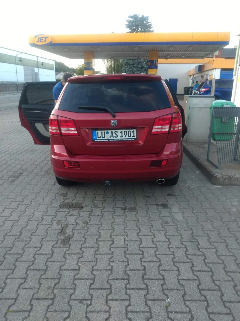 Dodge Journey, снимка 12 - Автомобили и джипове - 48449231