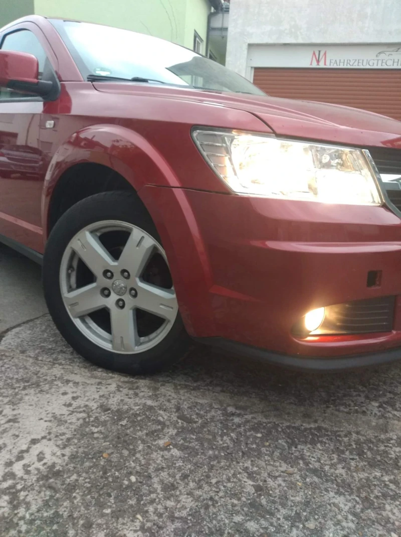 Dodge Journey, снимка 9 - Автомобили и джипове - 48449231