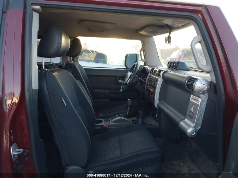 Toyota Fj cruiser 2008 TOYOTA FJ CRUISER Крайна цена22300лв до София, снимка 11 - Автомобили и джипове - 48519220