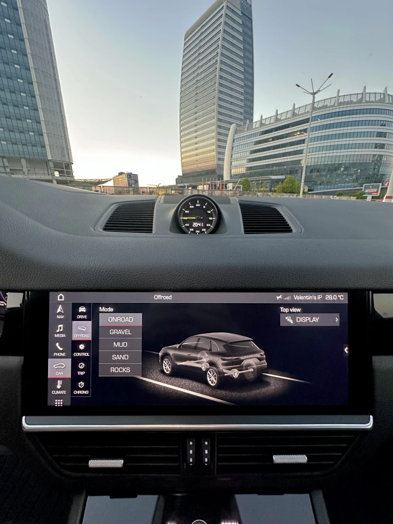 Porsche Cayenne E-Hybrid * Sport Chrono * LED Matrix , снимка 6 - Автомобили и джипове - 52669875