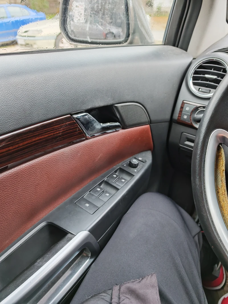 Opel Antara, снимка 8 - Автомобили и джипове - 52374879