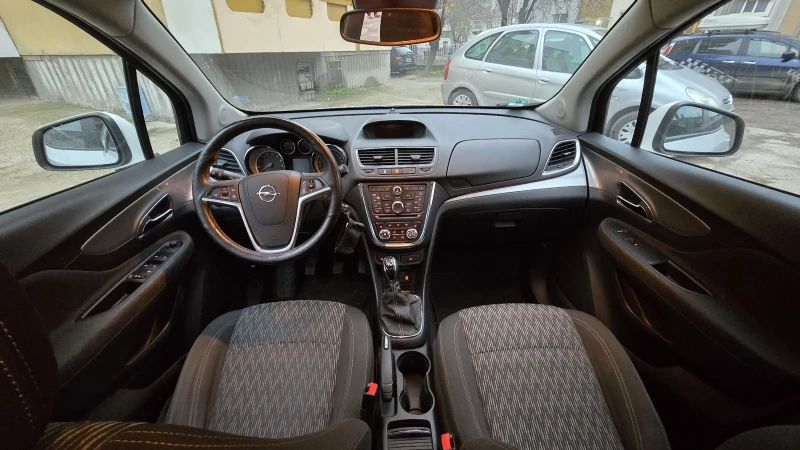 Opel Mokka Turbo 4x4, снимка 12 - Автомобили и джипове - 52755887