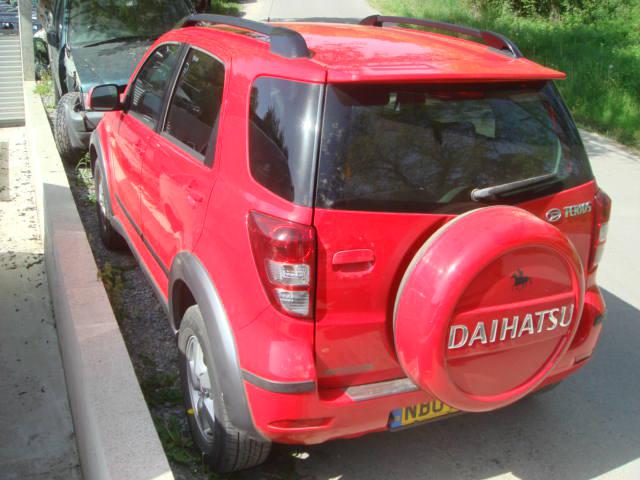 Daihatsu Terios 1.5 16V, снимка 4 - Автомобили и джипове - 26474661