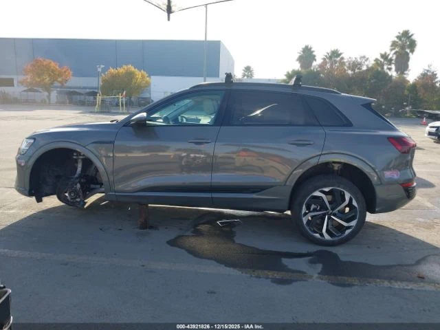 Audi Q8 E-TRON PREMIUM PLUS QUATTRO - изображение 7