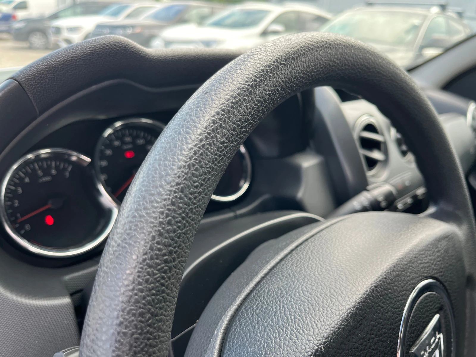 Dacia Duster 1.6 газ, 06/2014, нави, блутут | Mobile.bg — изображение 13