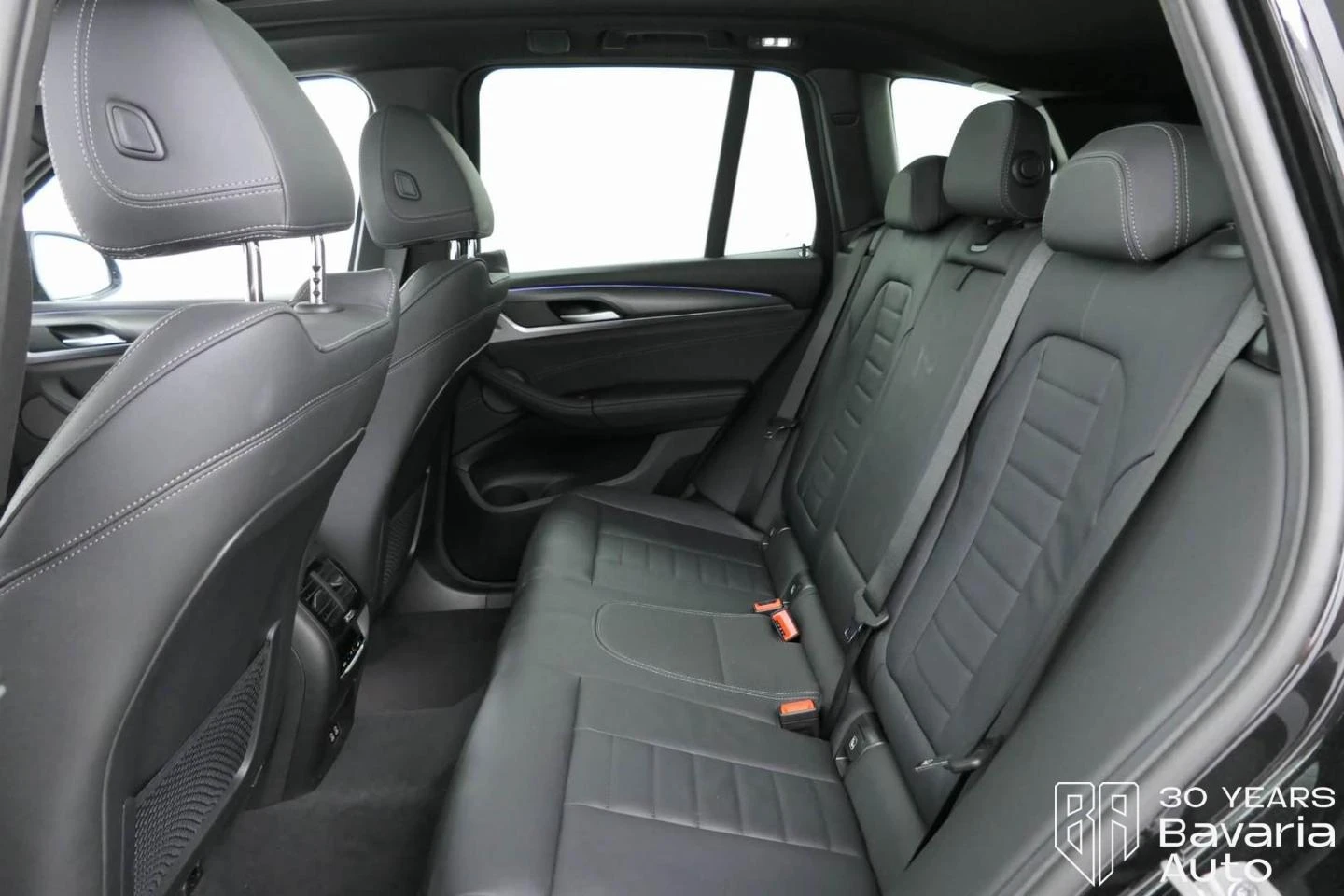 BMW X3 20d xDrive M Sport Paket - изображение 8