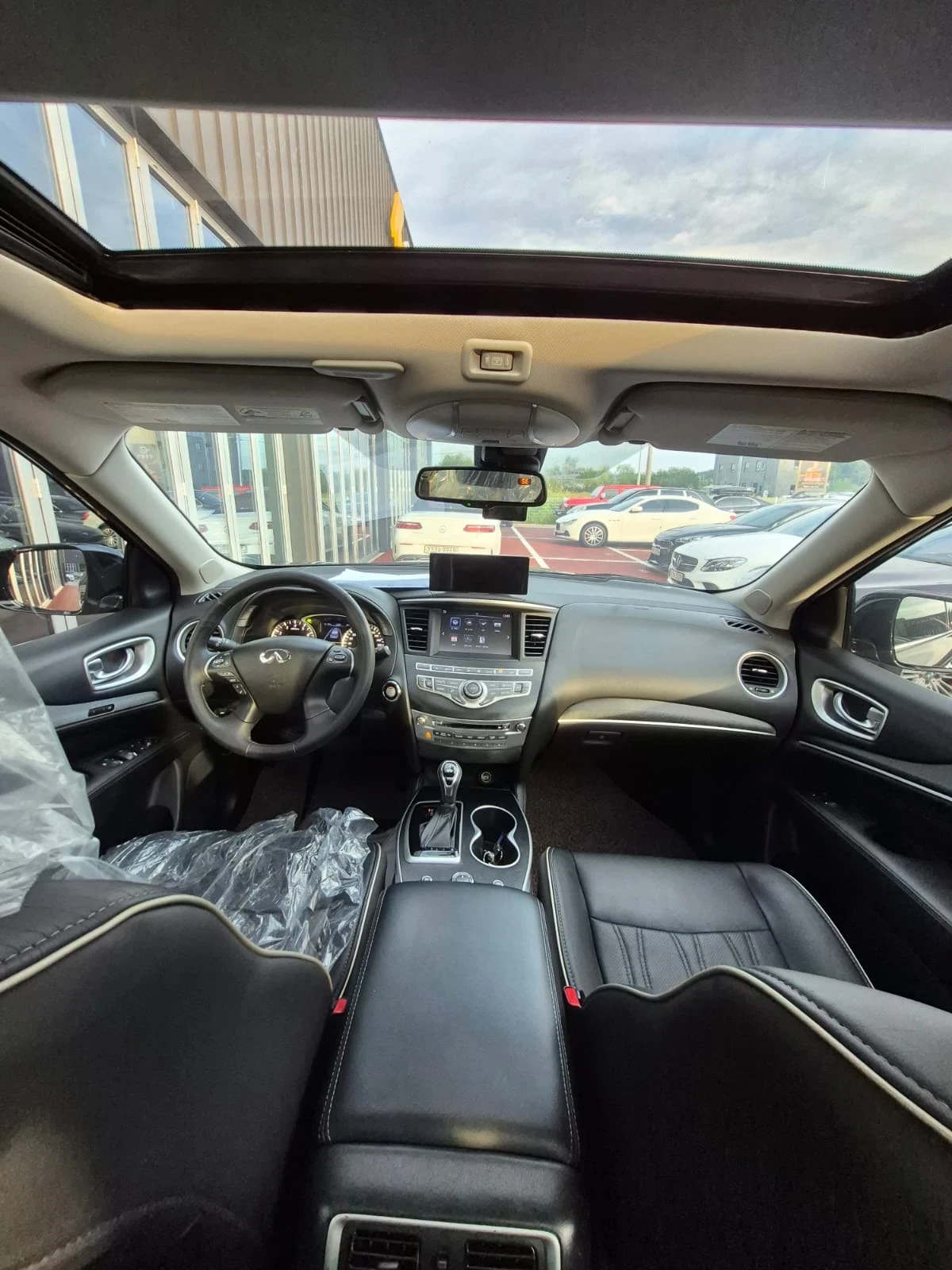 Infiniti QX60 AWD -  Premium+ - 360  - TV - 20 джанти   - изображение 3