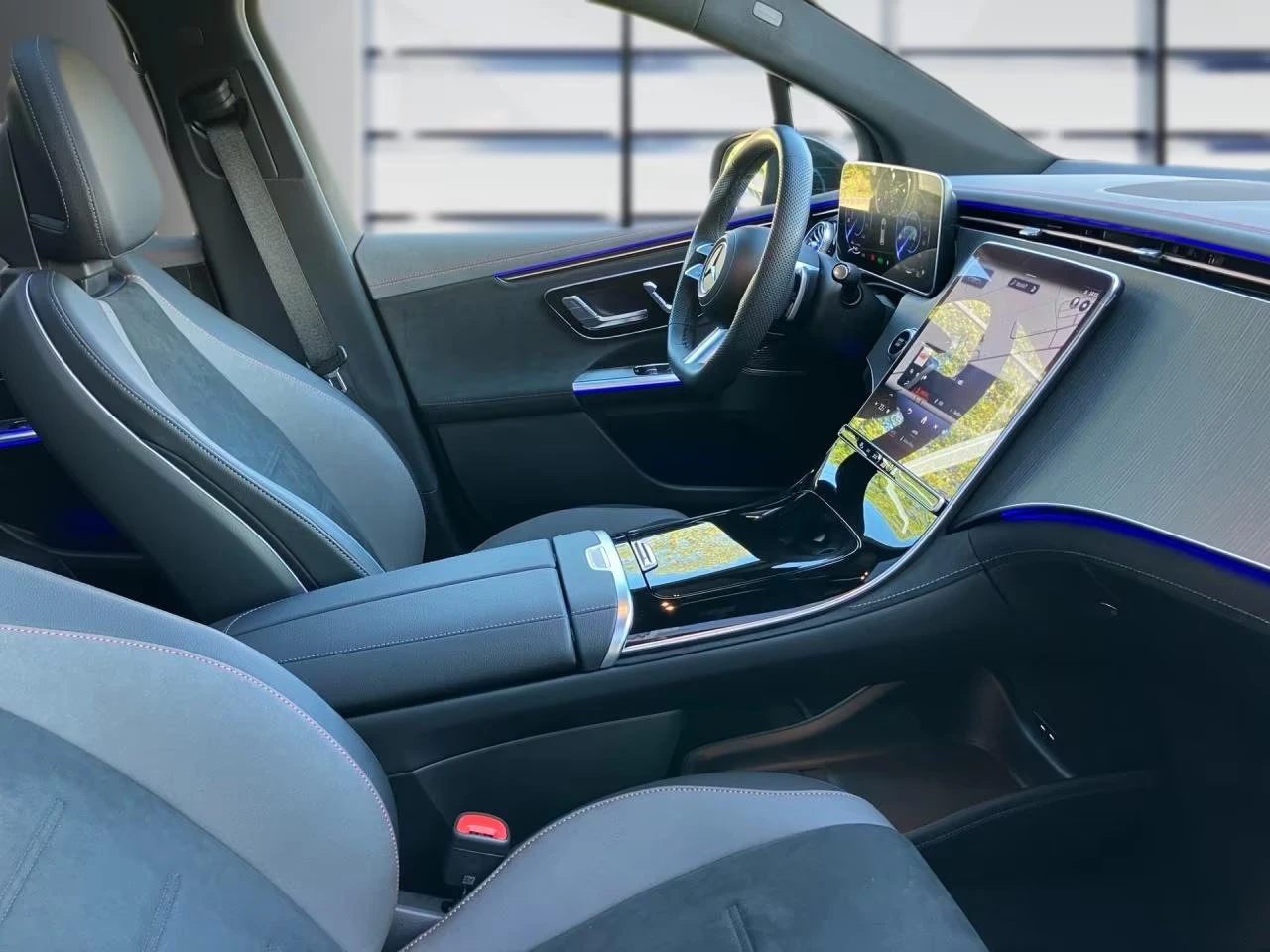 Mercedes-Benz EQE 300/SUV/245HP/AMG/PANO/NIGHT/360/DISTR/167z, снимка 7 - Автомобили и джипове - 53877161