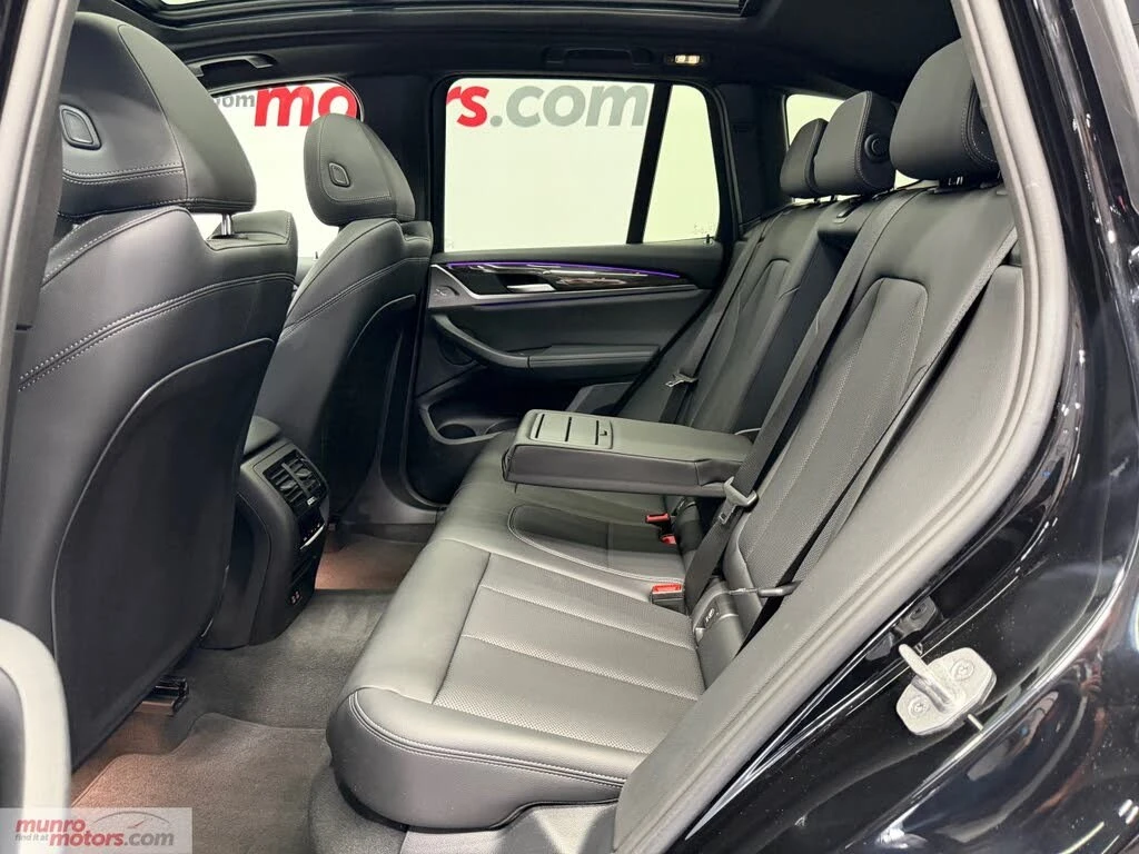 BMW X3 xDrive* АвтоКредит* (ЦЕНА ДО БГ), снимка 10 - Автомобили и джипове - 54041693