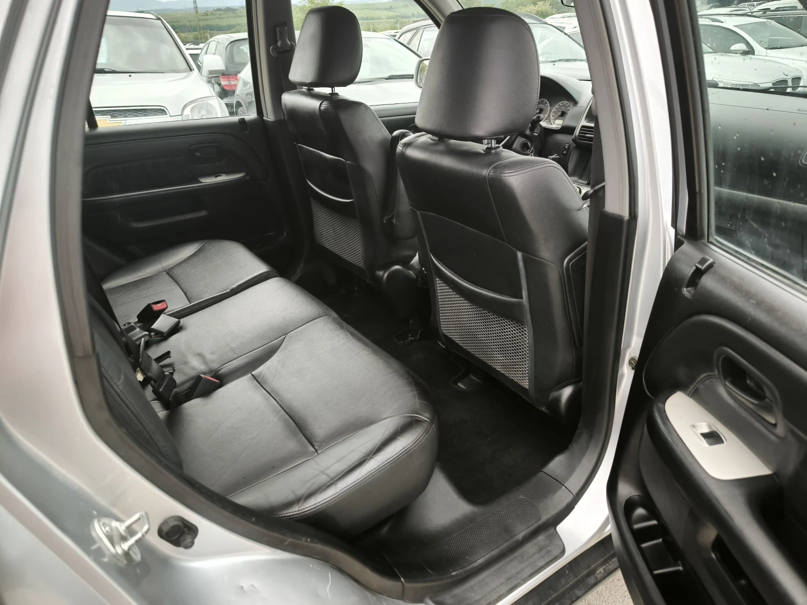 Honda Cr-v 2.0i, снимка 10 - Автомобили и джипове - 54631312