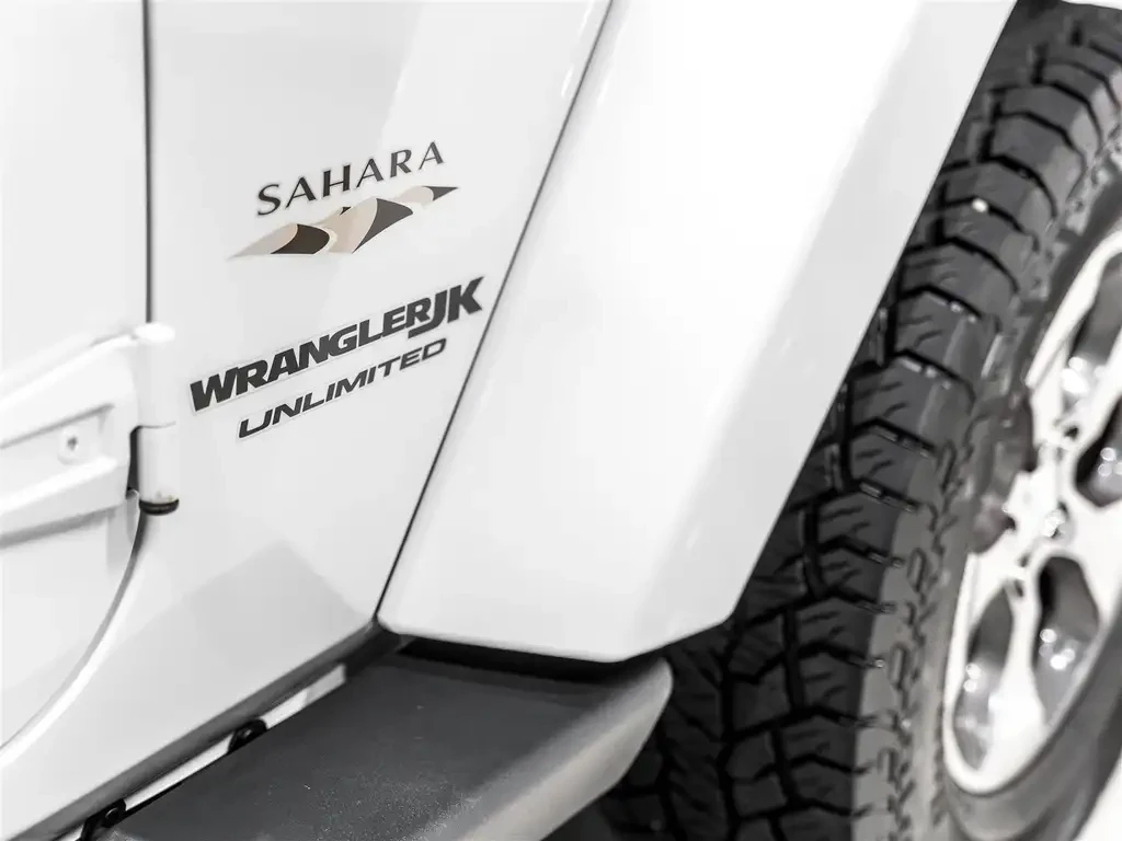Jeep Wrangler JK Unlimited| Sahara| Accident Free| One Owner, снимка 11 - Автомобили и джипове - 55589282