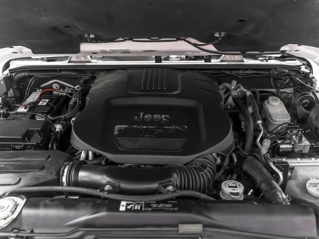 Jeep Wrangler JK Unlimited| Sahara| Accident Free| One Owner, снимка 13 - Автомобили и джипове - 55589282