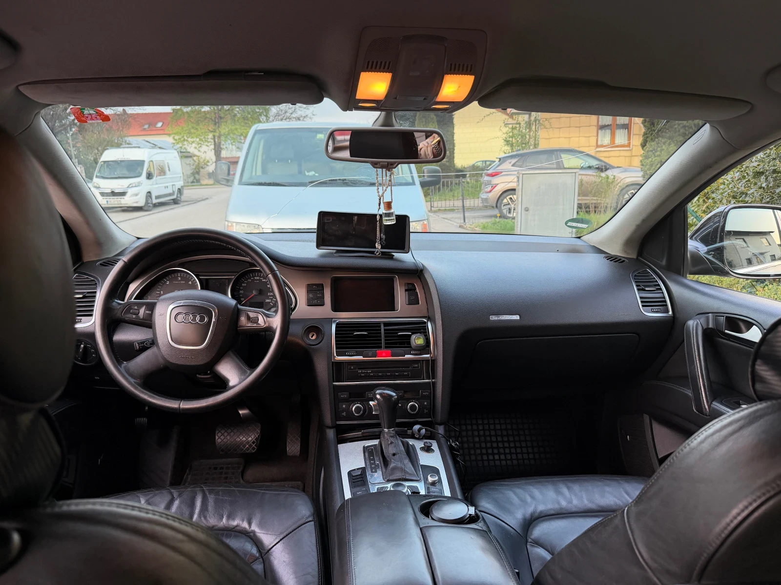Audi Q7, снимка 6 - Автомобили и джипове - 55782317