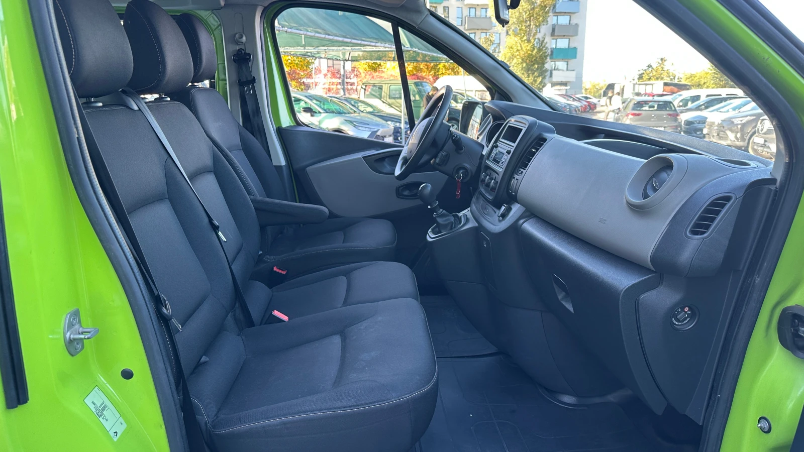 Renault Trafic 1.6 dCi       | Mobile.bg   12