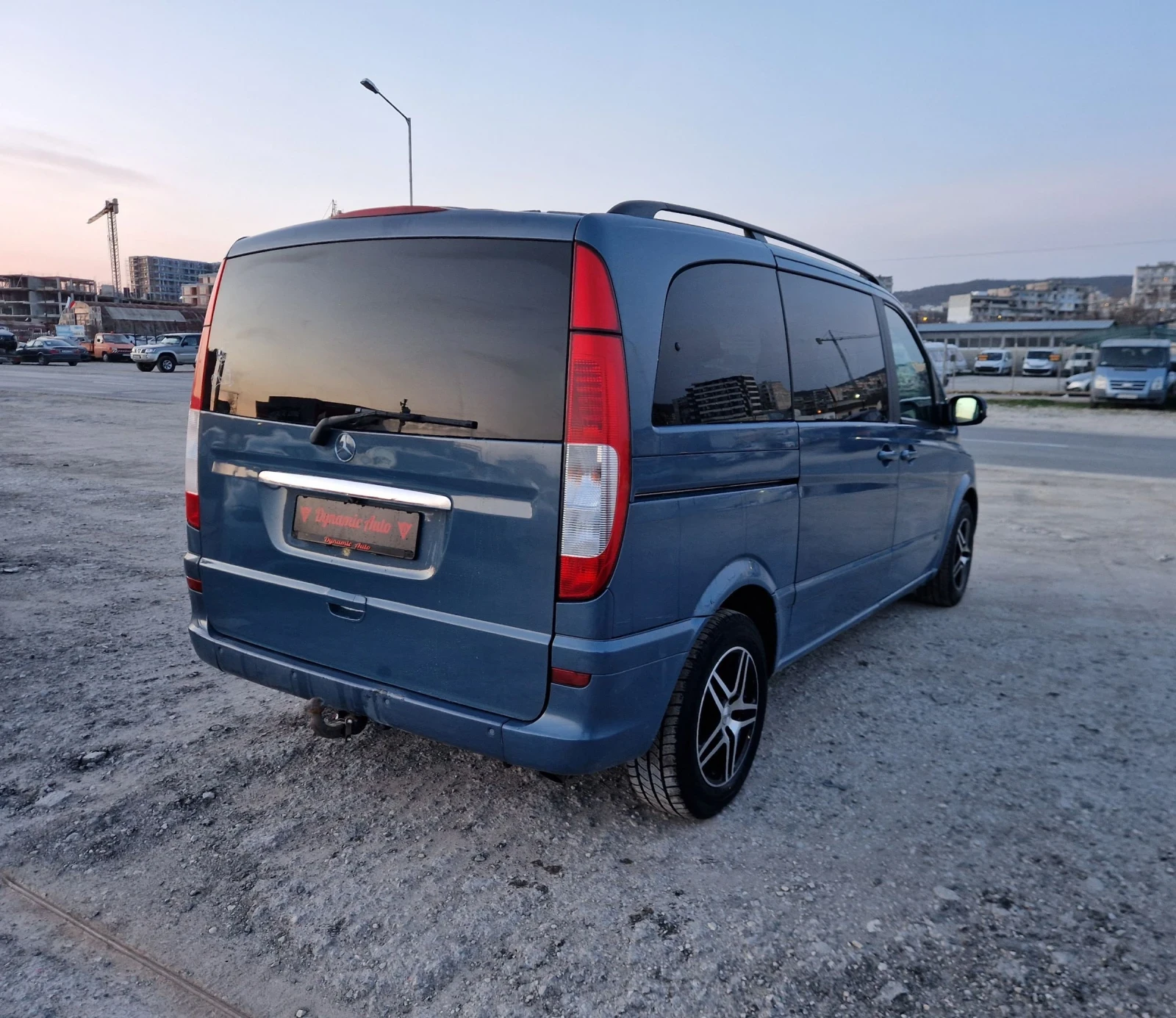 Mercedes-Benz Viano 3.2 / Газ / Автомат / 6+ 1 / Бартер / Лизинг , снимка 6 - Бусове и автобуси - 53880655