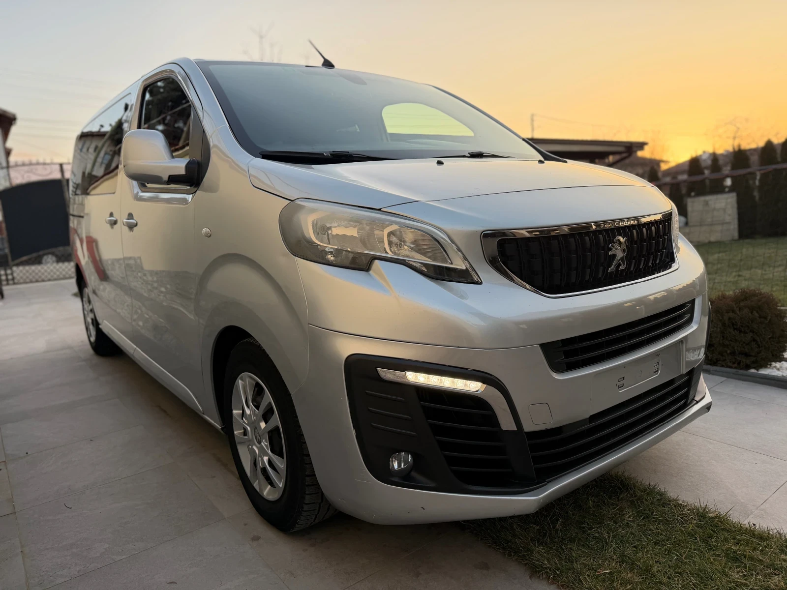 Peugeot Traveller | Mobile.bg � ����������� 2