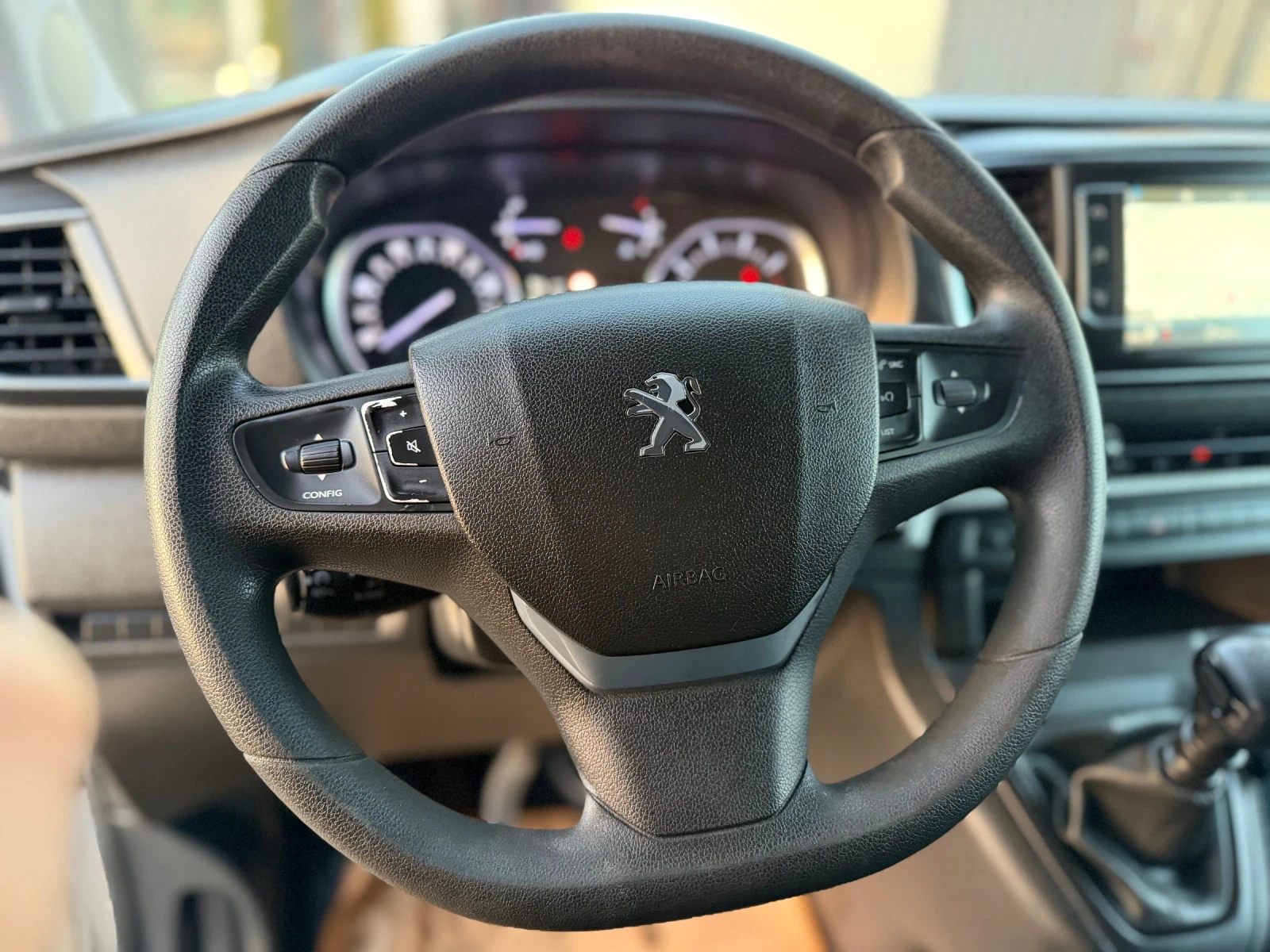 Peugeot Traveller | Mobile.bg � ����������� 11