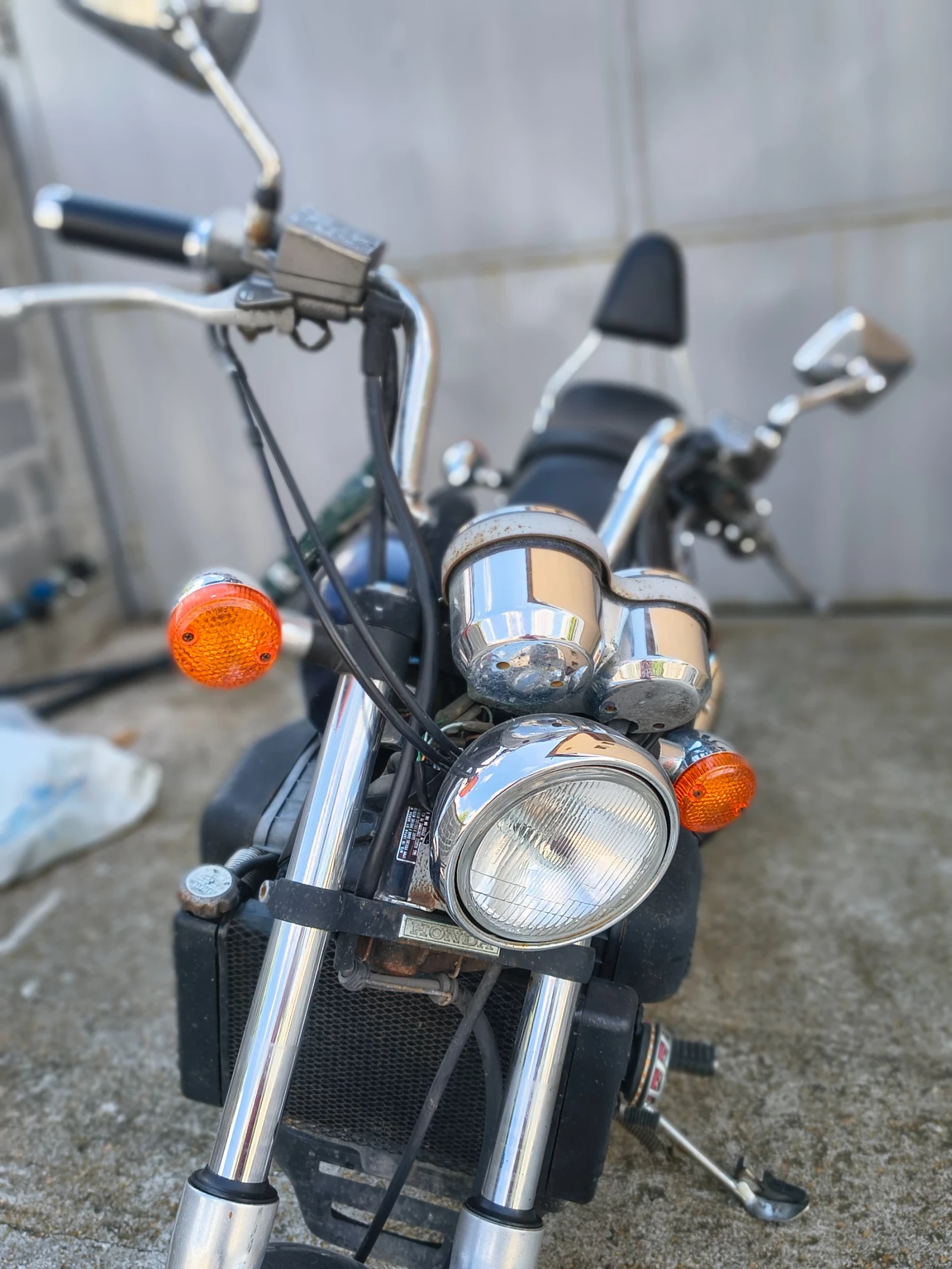 Honda Magna, снимка 2 - Мотоциклети и мототехника - 55670624