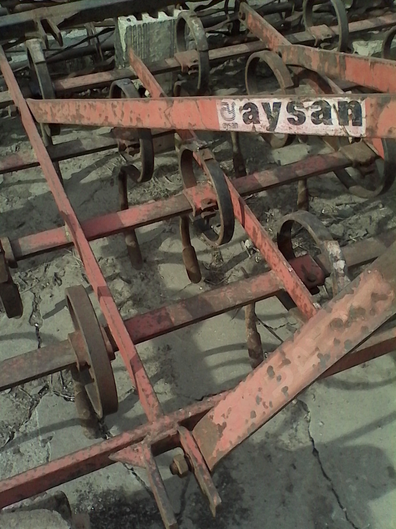  UNLU  | Mobile.bg   16