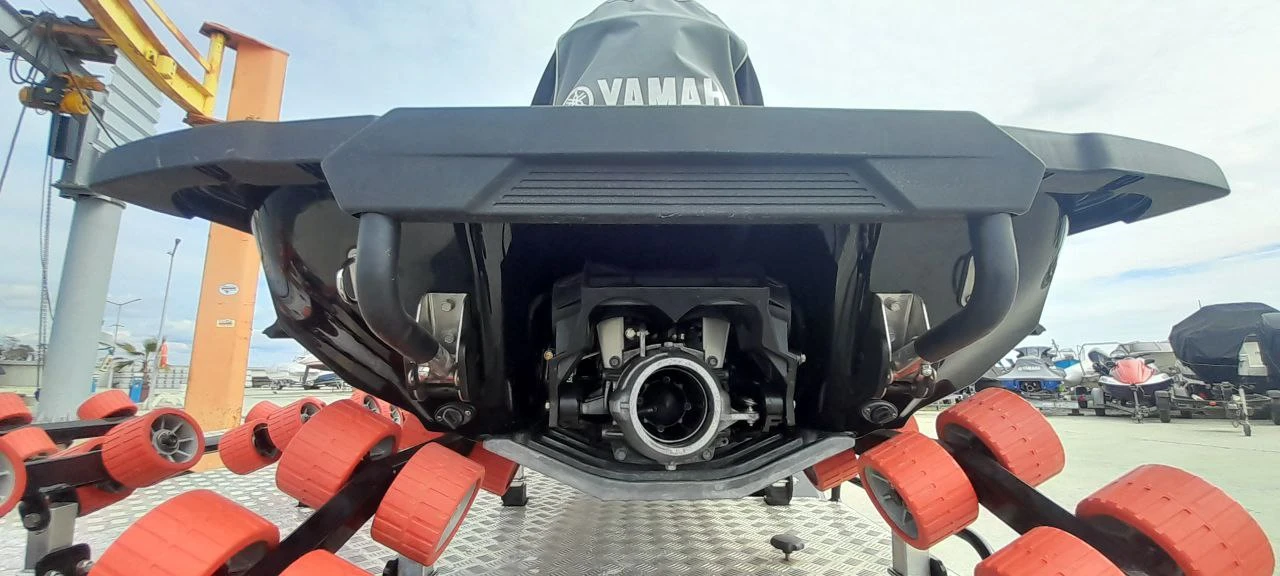  Yamaha WaveRunner FX CRUISER SVHO | Mobile.bg   12